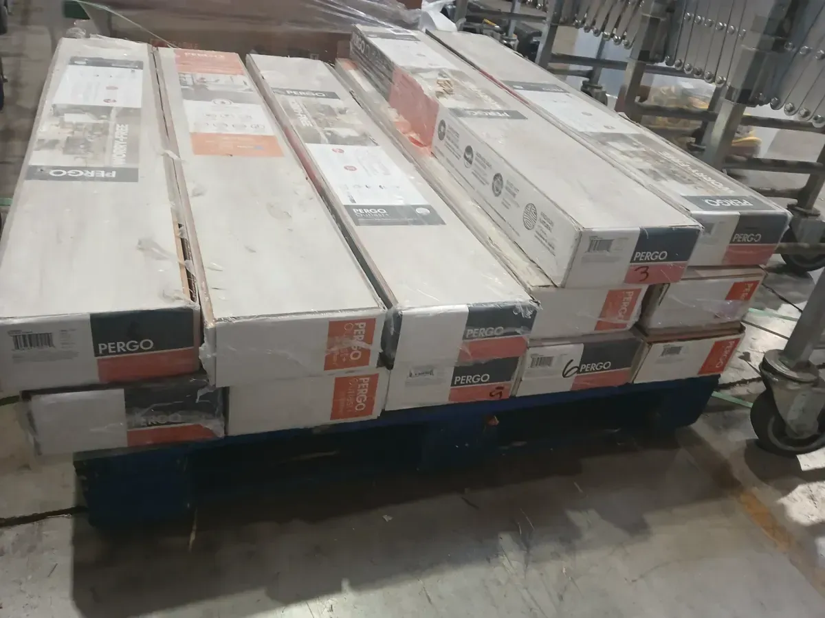 Outlast+ Soft Oak Glazed 12 mm T x 7.4 in. W Waterproof Laminate Wood Flooring (19.63 sqft/case) - image 4