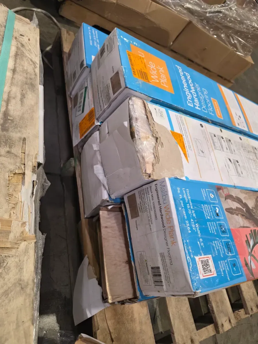 ***Pallet of 7 cases,165 sq/ft***Delano French Oak 3/8 in. T x 6.5 in. W Click Lock Wire Brushed Engineered Hardwood Flooring (23.6 sq. ft./case) - image 4