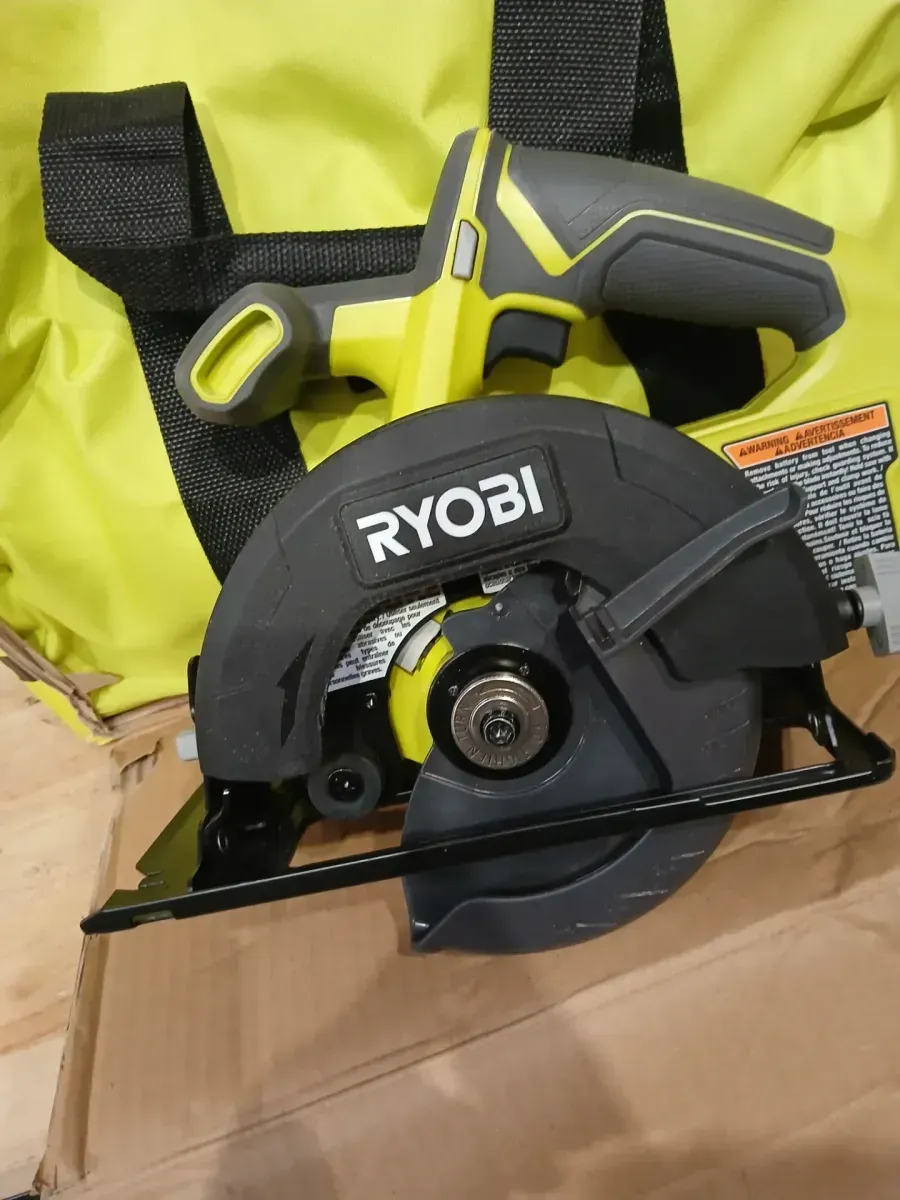 ONE+ 18V Cordless 6-Tool Combo Kit with 1.5 Ah Battery, 4.0 Ah Battery, and Charger - image 4