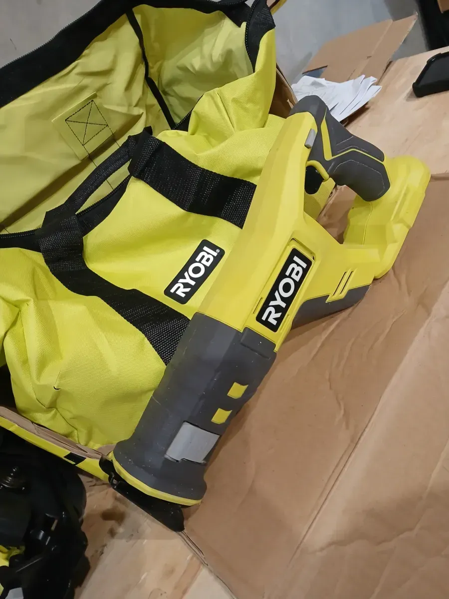 ONE+ 18V Cordless 6-Tool Combo Kit with 1.5 Ah Battery, 4.0 Ah Battery, and Charger - image 7