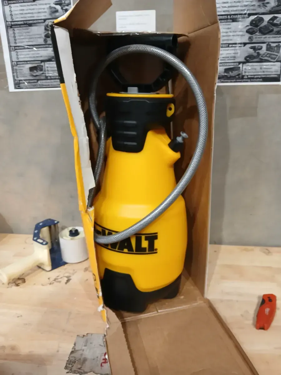 2 Gal. Sprayer - image 3