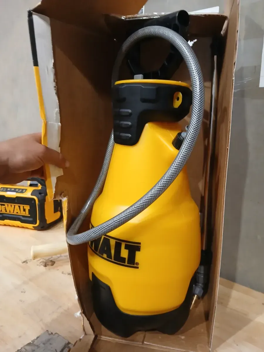 2 Gal. Sprayer - image 5