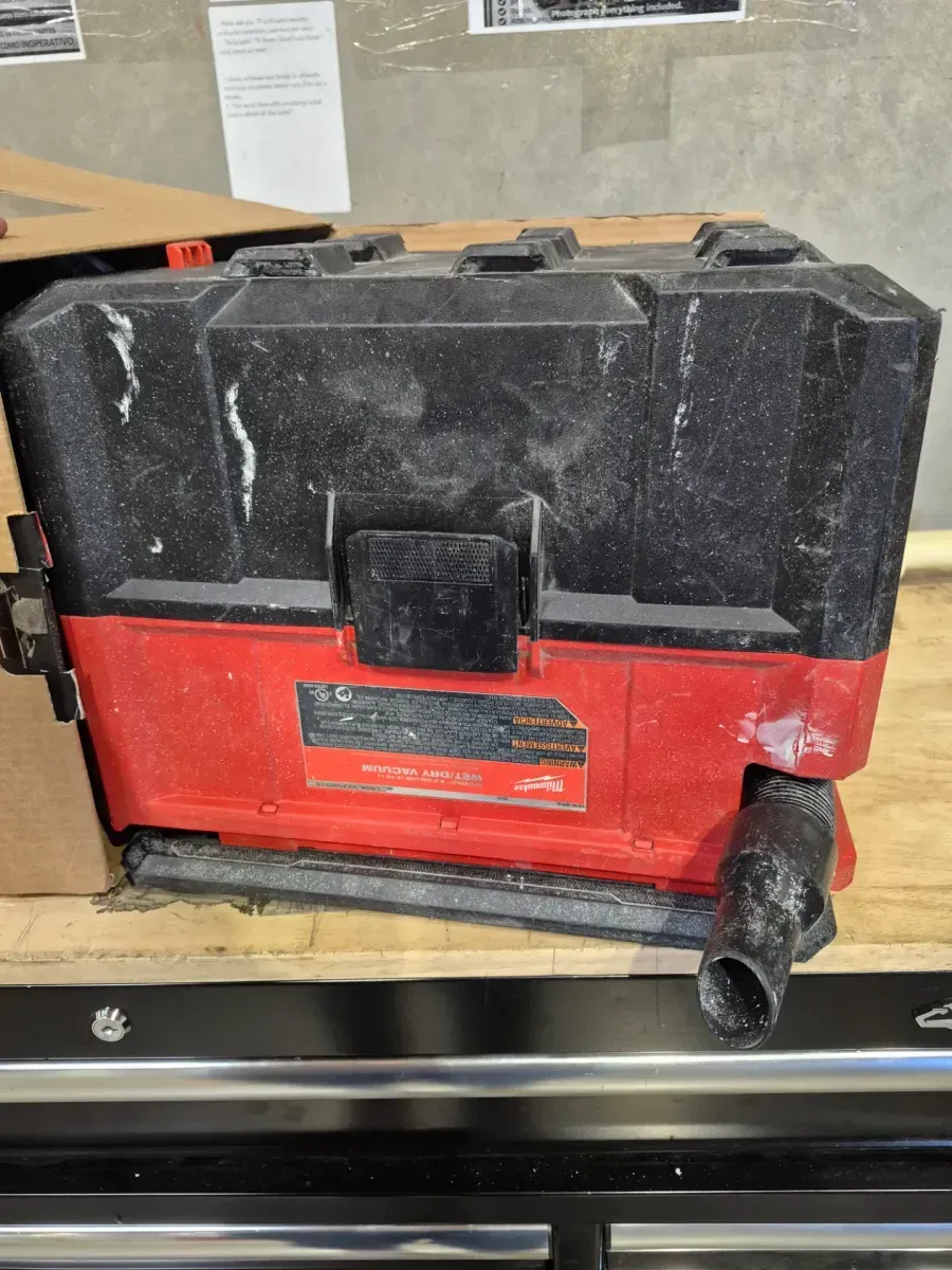 M18 FUEL PACKOUT 18-Volt Lithium-Ion Cordless 2.5 Gal. Wet/Dry Vacuum (Vacuum-Only) - image 5