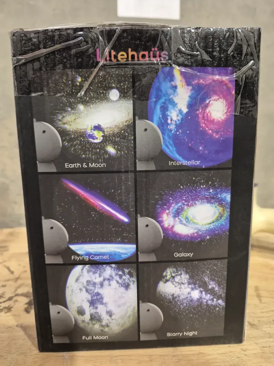 USB Powered HD Lens Planetarium Integrated LED Night Light Bulb Projector with 6-Changeable Slides - image 5