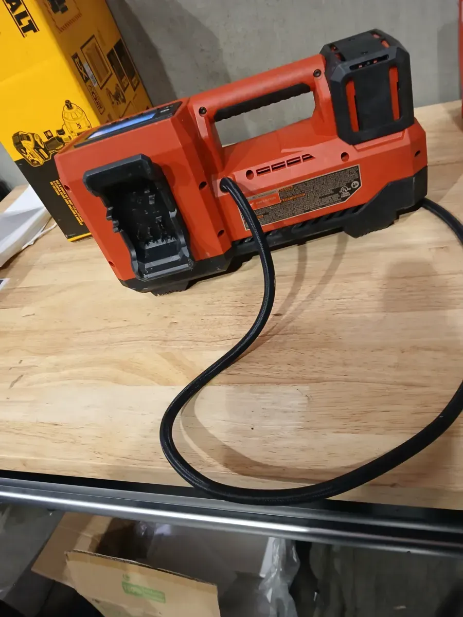 M18 18-Volt Lithium-Ion Cordless Electric Portable Inflator (Tool-Only) - image 6