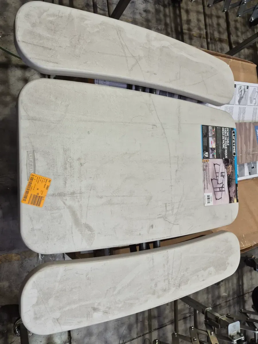 Kid's Folding Picnic Table - image 2