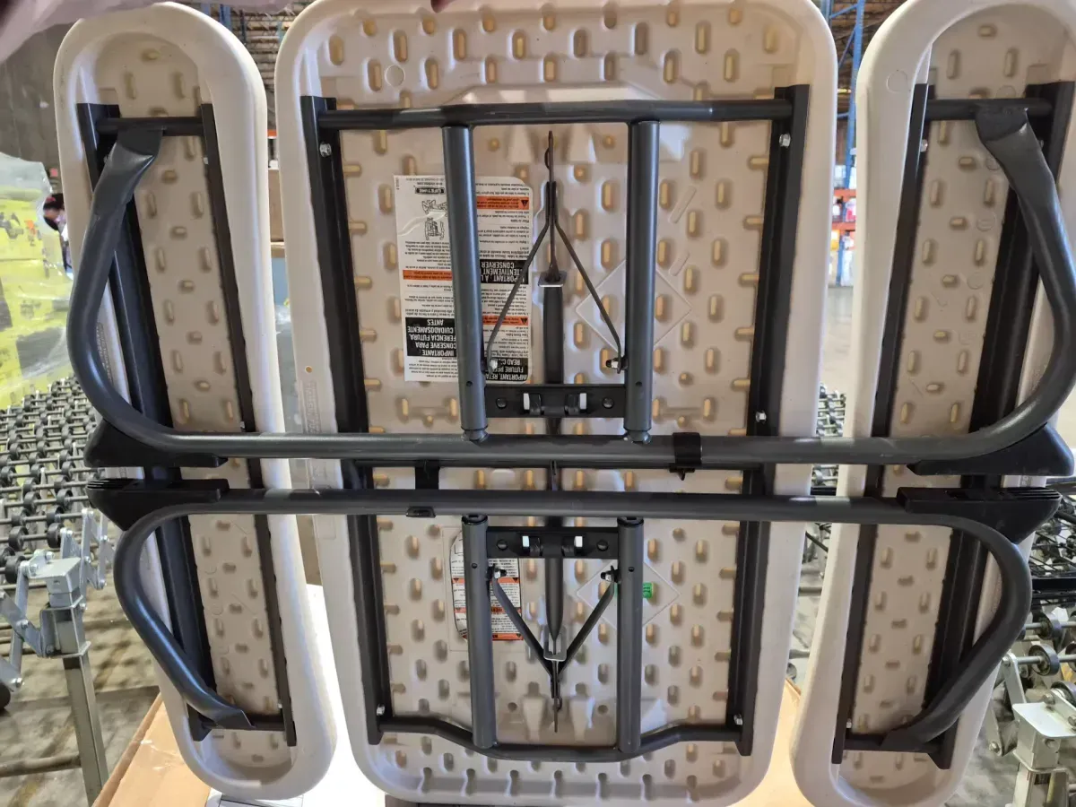 Kid's Folding Picnic Table - image 5