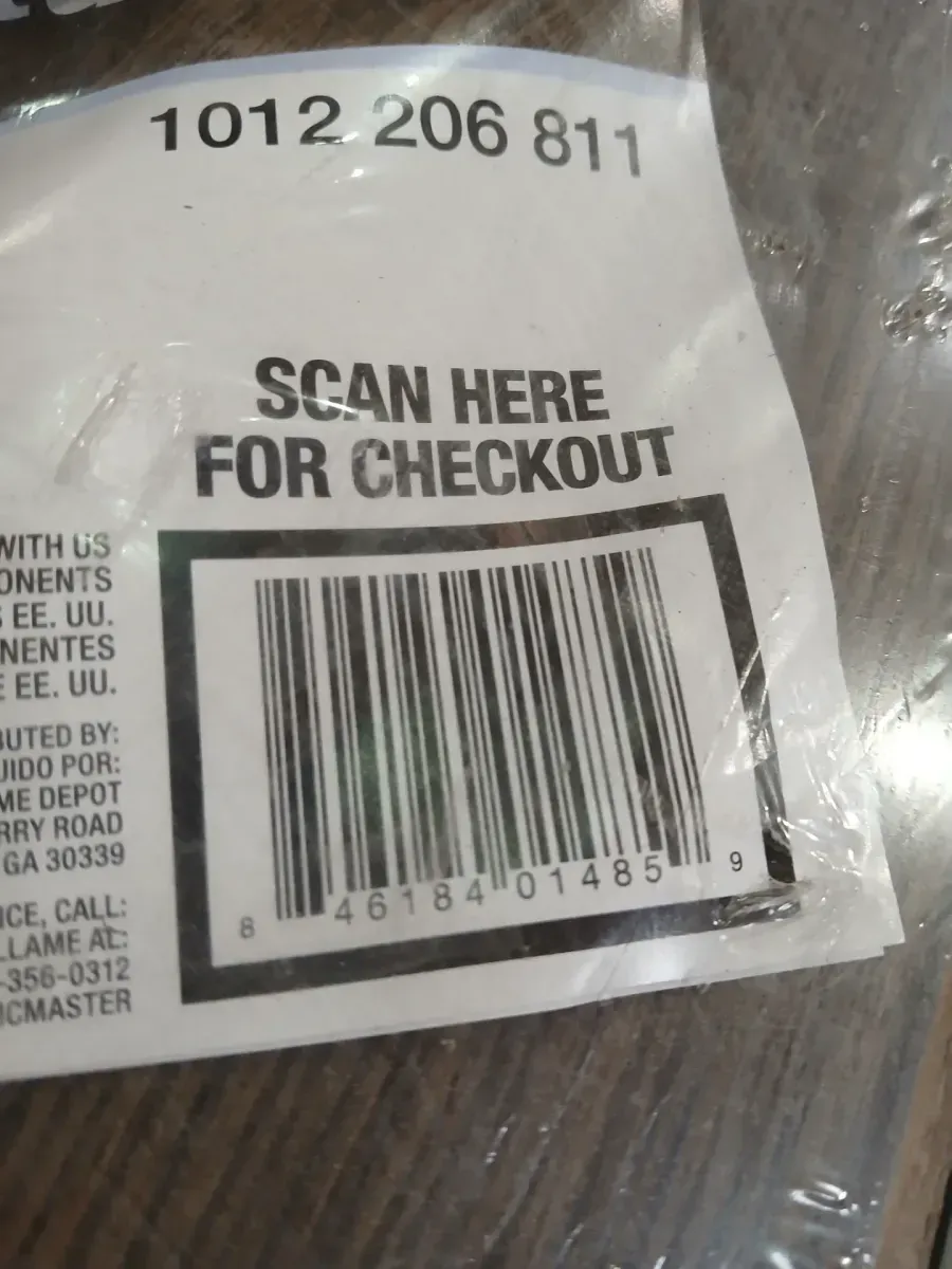 ***cases of 12*** (255.12 Sq/ft)Glover Grove Reclaimed Oak 8 mm T x 8 in. W Water Resistant Laminate Wood Flooring(21.26 sq. ft./Case) - image 4