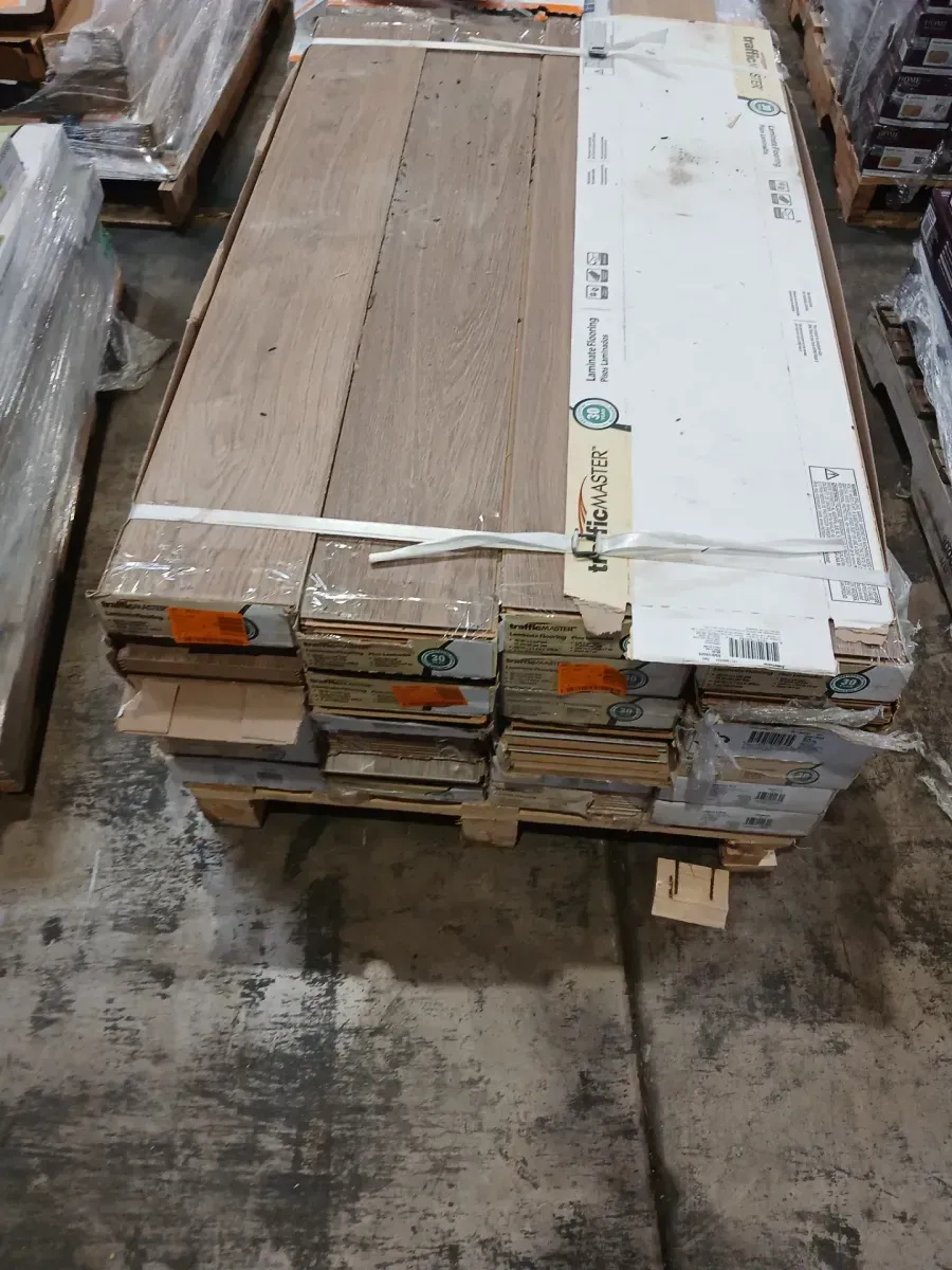 ***Cases of 24*** (643.2 SQ/FT) Sweetwater Oak 7 mm x 7.6 in. W Laminate Wood Flooring (26.8 sq. ft. /Case) - image 2