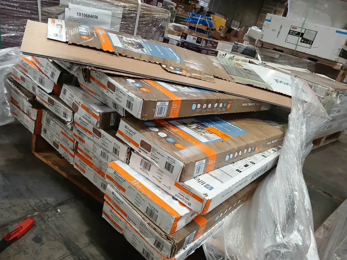 ***Cases of 24*** (507.6 SQ/FT) Westminster Oak 22 MIL x 9.06 in. W x 48.03 in. L Click Lock Waterproof Vinyl Plank Flooring (21.15 sq. ft. /Case) - image 3