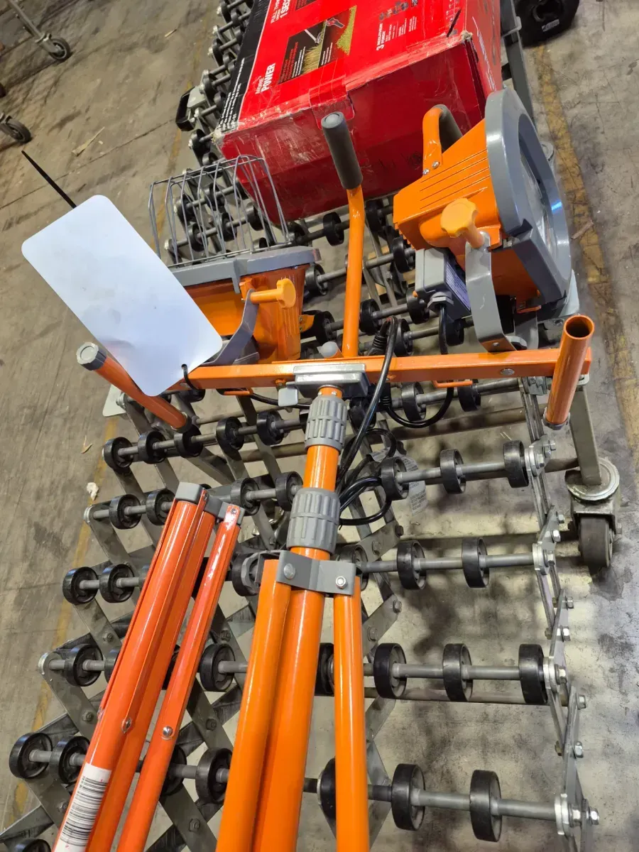 1200 watt tripod work light (10,000-Lumen Twin-Head LED Work Light) - image 2