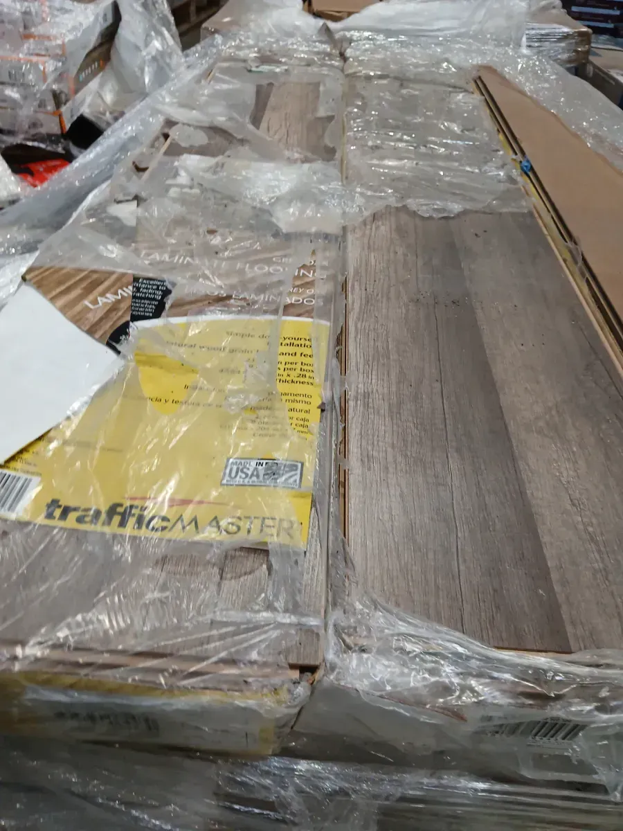 ***Cases of 12*** (286.8 SQ/FT) Grey Oak 7 mm T x 8 in. W Laminate Wood Flooring (23.9 sqft/case) - image 4