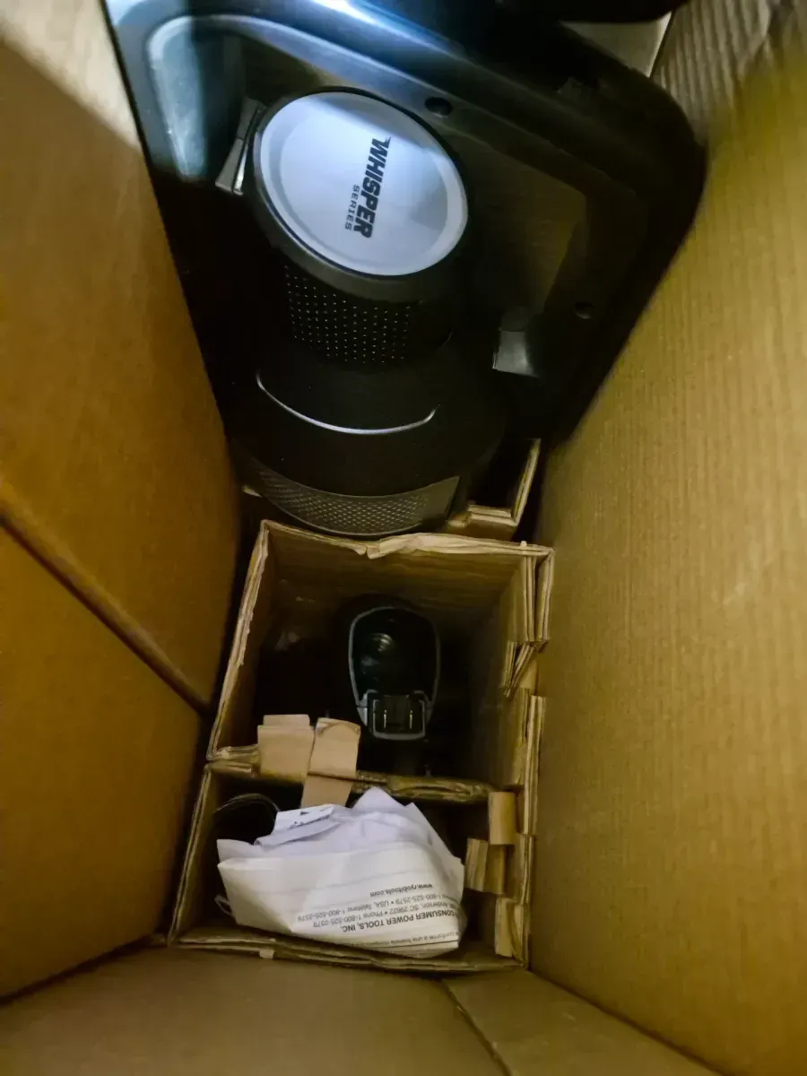 RYOBI ONE+ HP 18V Cordless Advanced WHISPER Series Stick Vacuum Kit with 4.0 Ah Battery and Charger - image 6