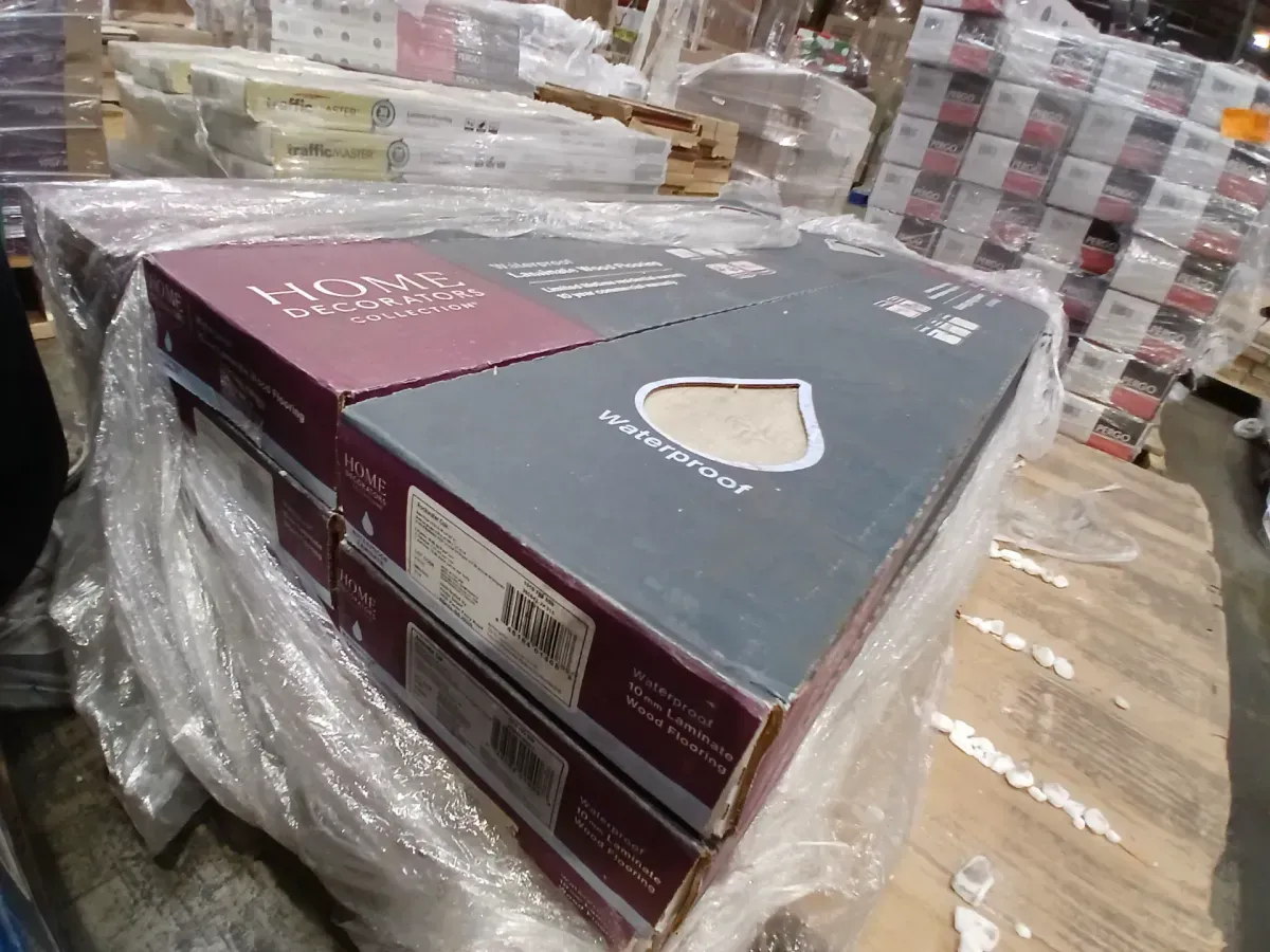 ***Cases of 9 *** (167.4SQ/FT) Rockwater Oak 10mm T X 8 in W Waterproof Laminate Flooring (18.60 sq. ft./case) - image 3