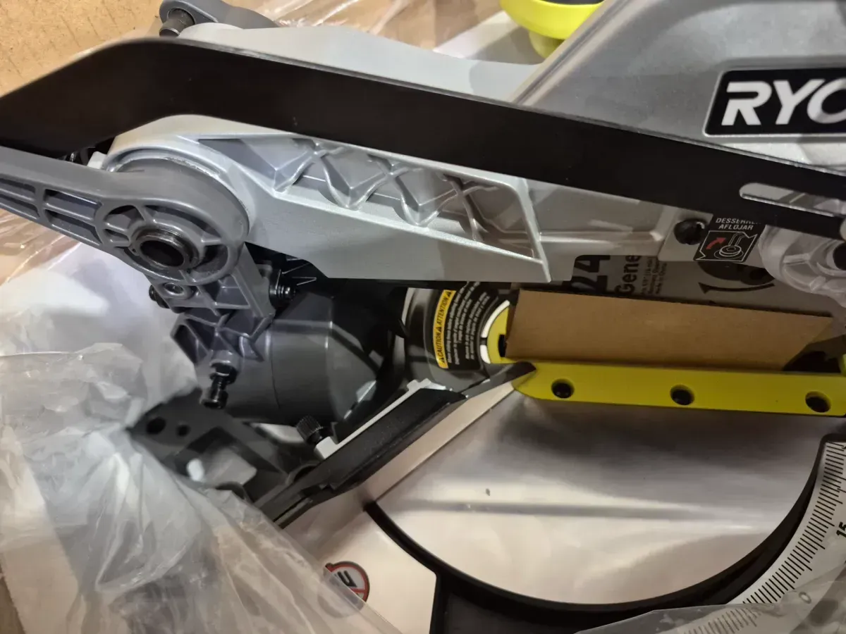 ONE+ 18V Cordless 7-1/4 in. Compound Miter Saw (Tool Only) - image 5