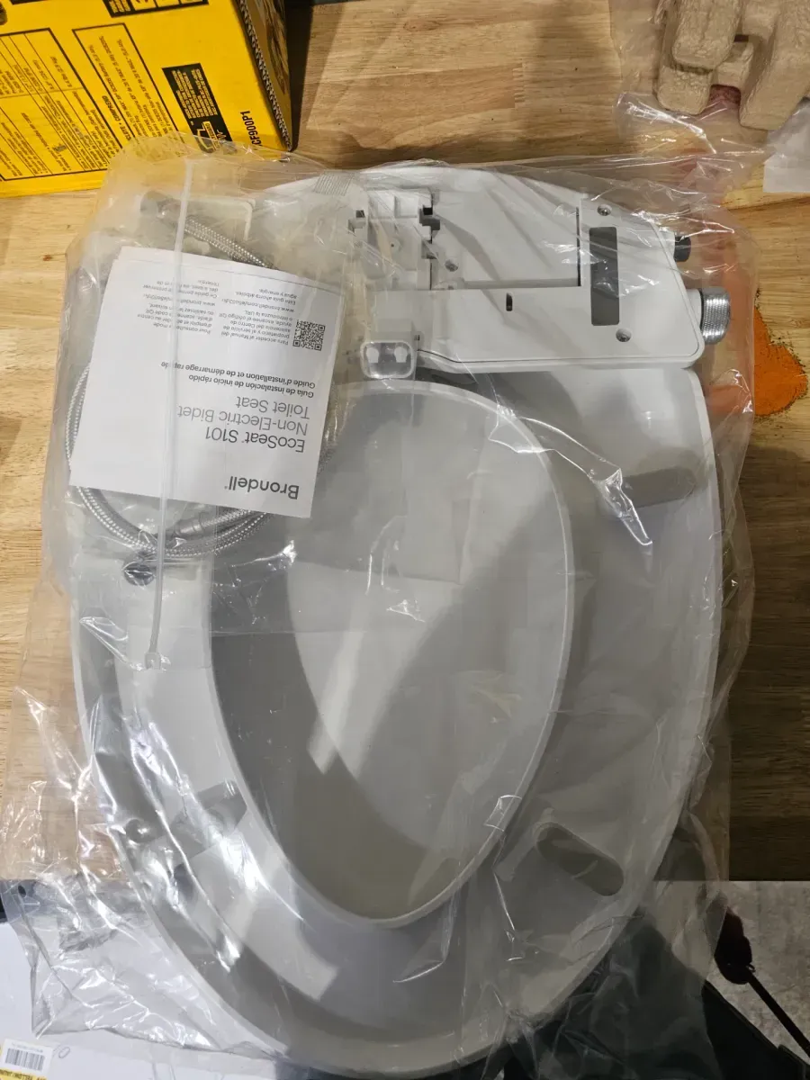 Swash Ecoseat Non-Electric Bidet Seat for Elongated Toilet in White - image 3