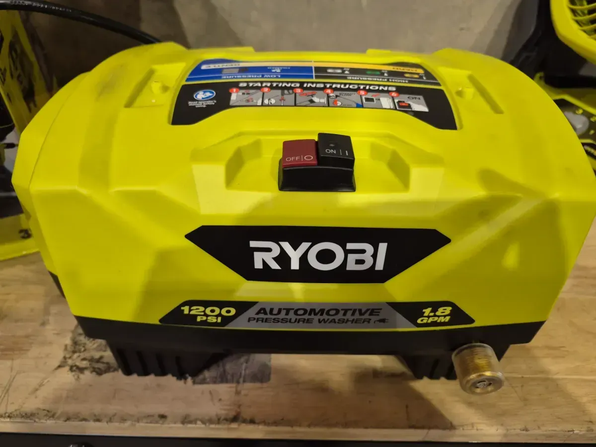 1200 PSI 1.8 GPM Cold Water Automotive High Flow Electric Pressure Washer Kit - image 4