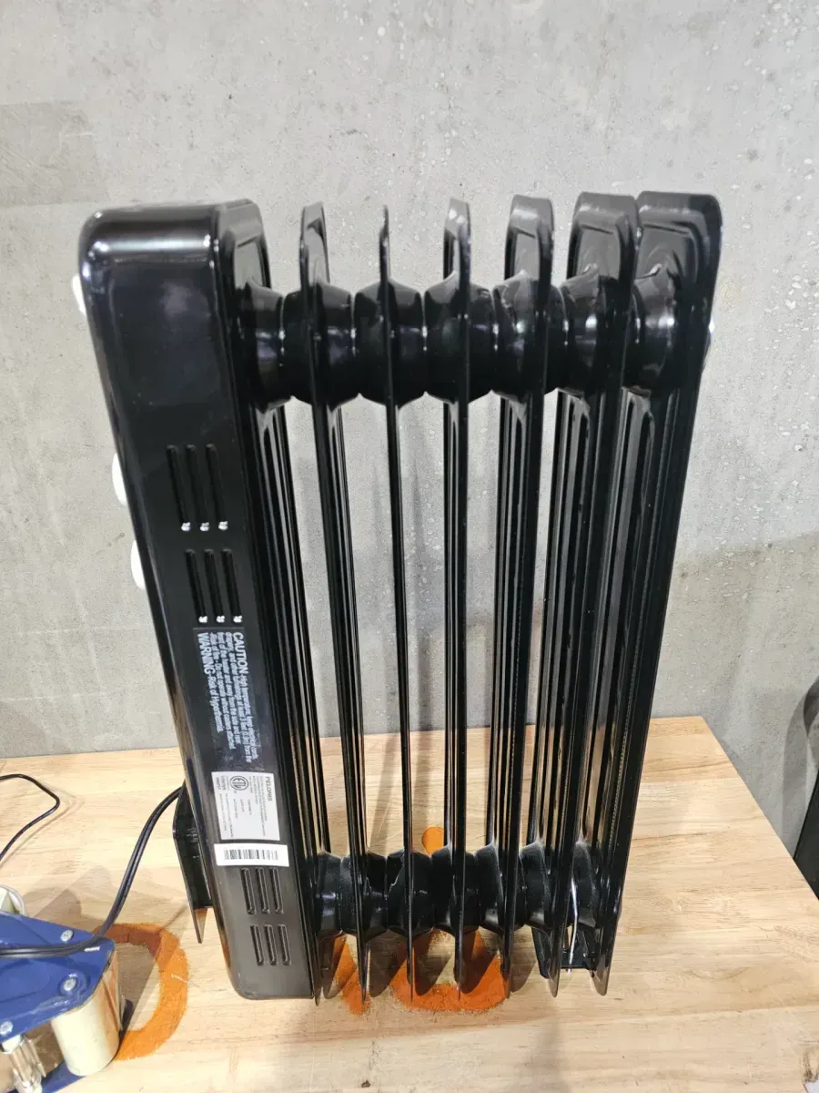 Pelonis Portable Oil-Filled Radiator Space Heater - image 2