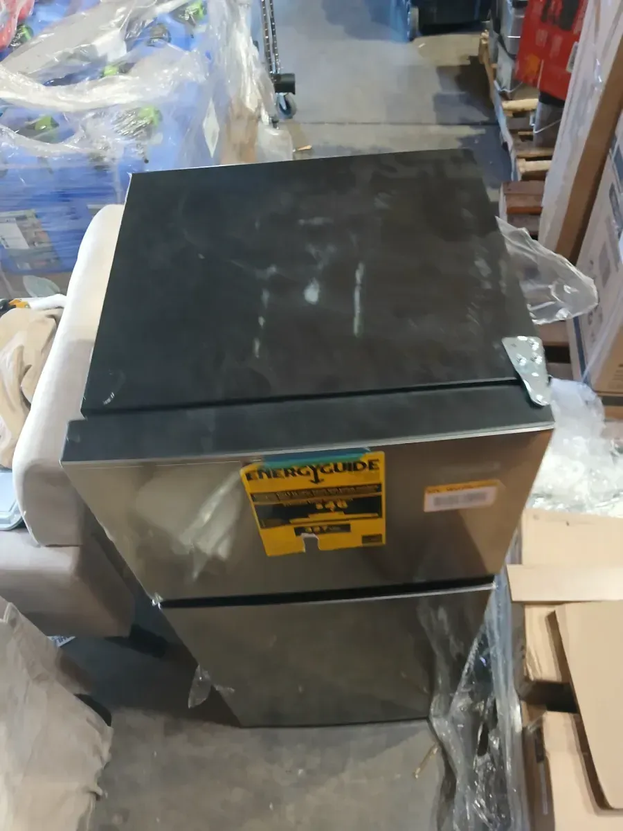 4.5 cu. ft. Mini Refrigerator in Stainless Look with Glass Shelves, Top Freezer, and Energy Efficiency - image 3