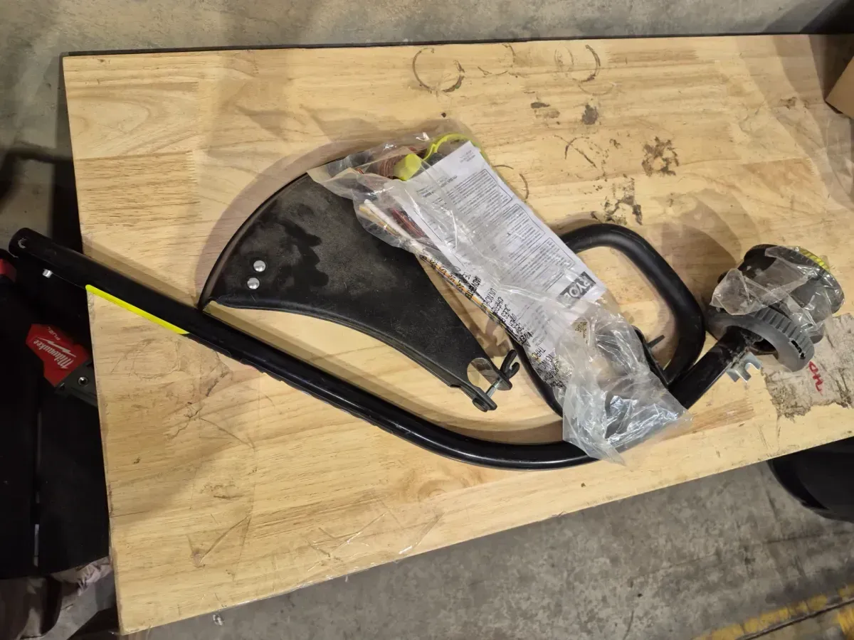 25 cc 2-Stroke Attachment Capable Full Crank Curved Shaft Gas String Trimmer - image 3