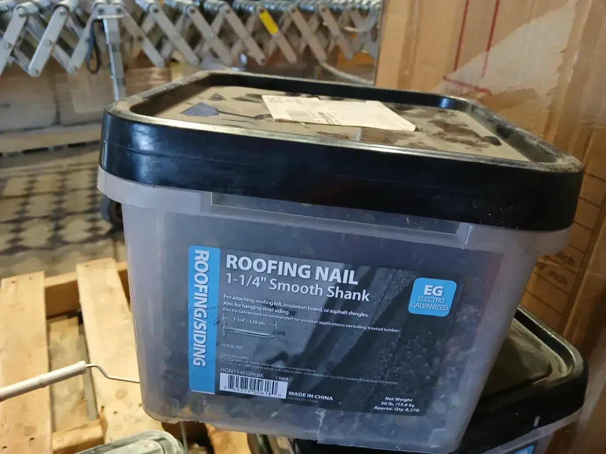 1-1/4 in. Electro Galvanized Roofing Nail 30 lbs. Bucket - image 2