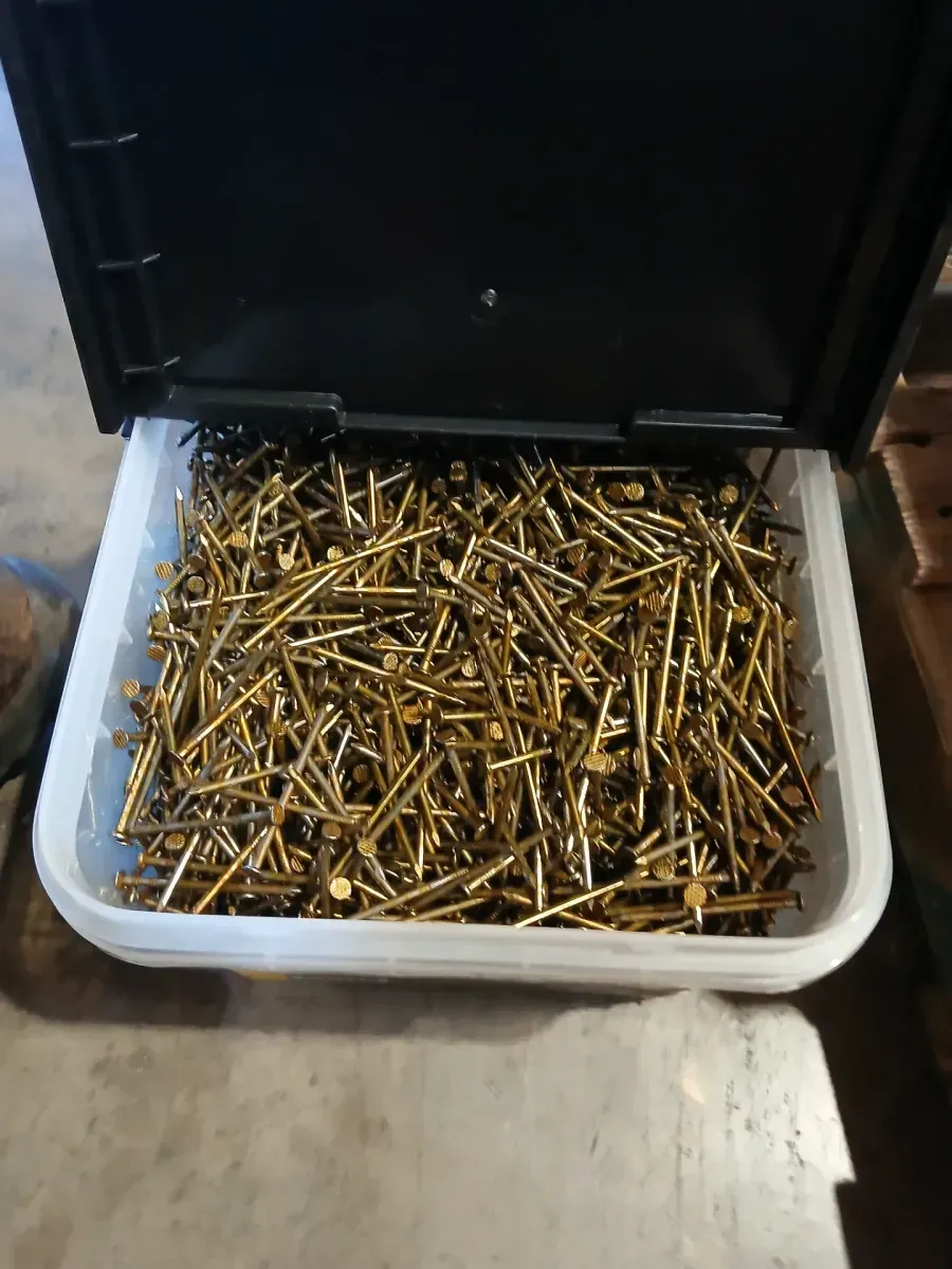 8D (2-1/2 in.) Vinyl Coated Sinker Nail 30 lbs. Bucket - image 4