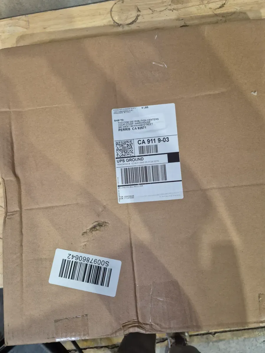 Outdoor Pipe Cover for Tankless Gas Water Heater - image 3