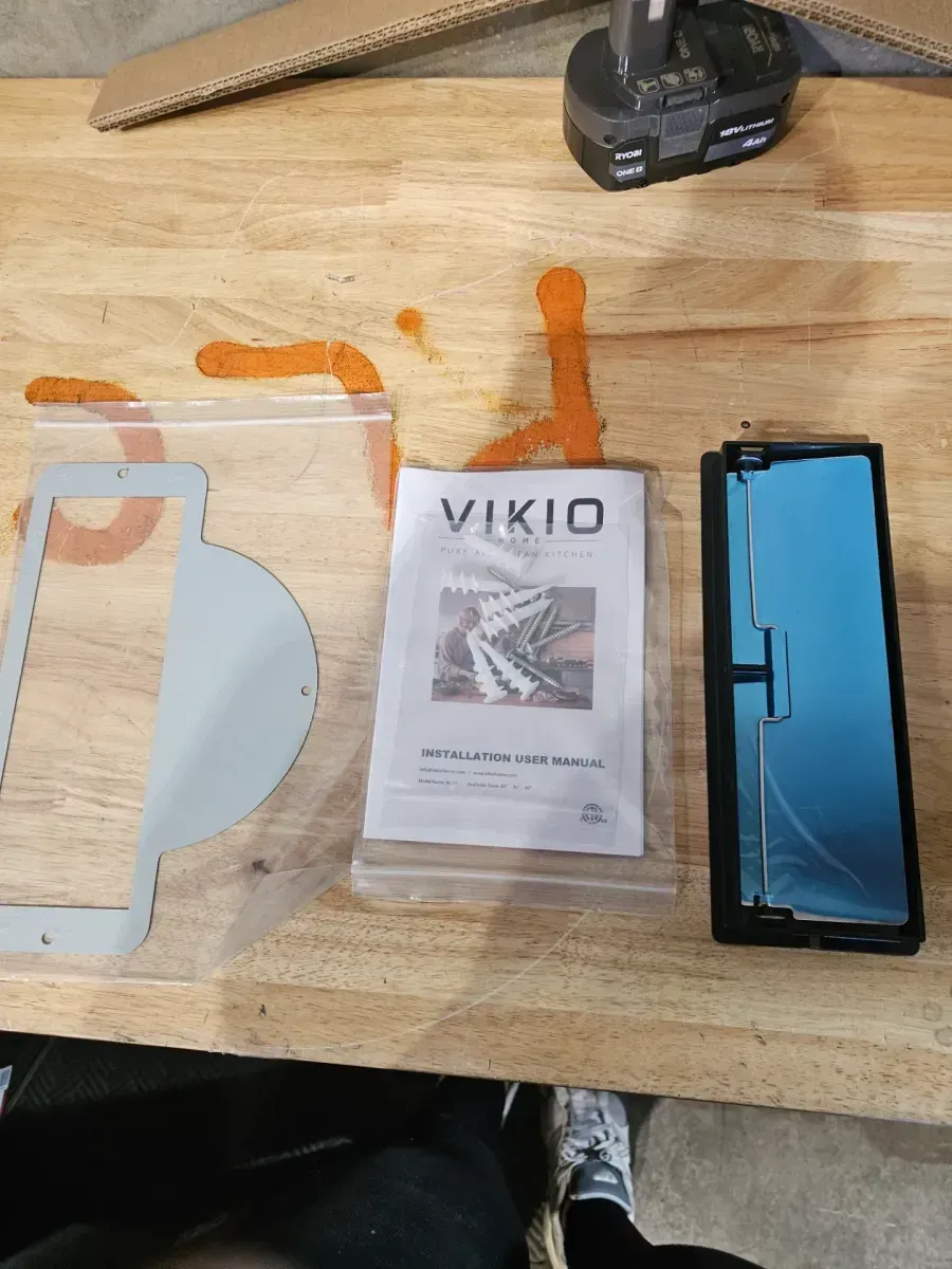 30 in. 900CFM Ducted Under Cabinet Range Hood in Stainless Steel with 3-Way Venting Removable LEDS and Gesture Control - image 2