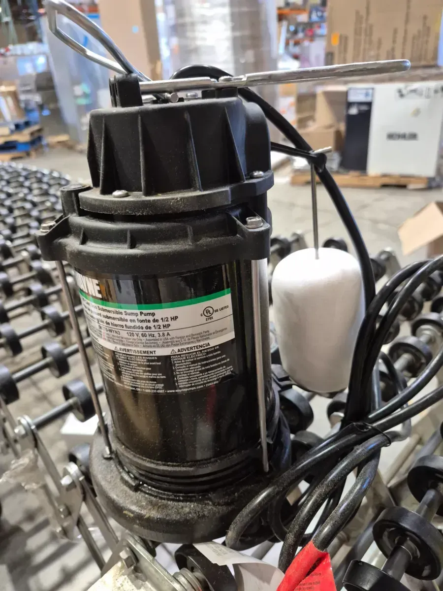1/3 HP Cast Iron Submersible Sump Pump with Vertical Float Switch - image 4