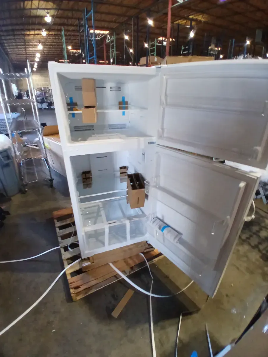 14.2 cu. ft. Top Freezer Refrigerator in White, Garage Ready - image 6