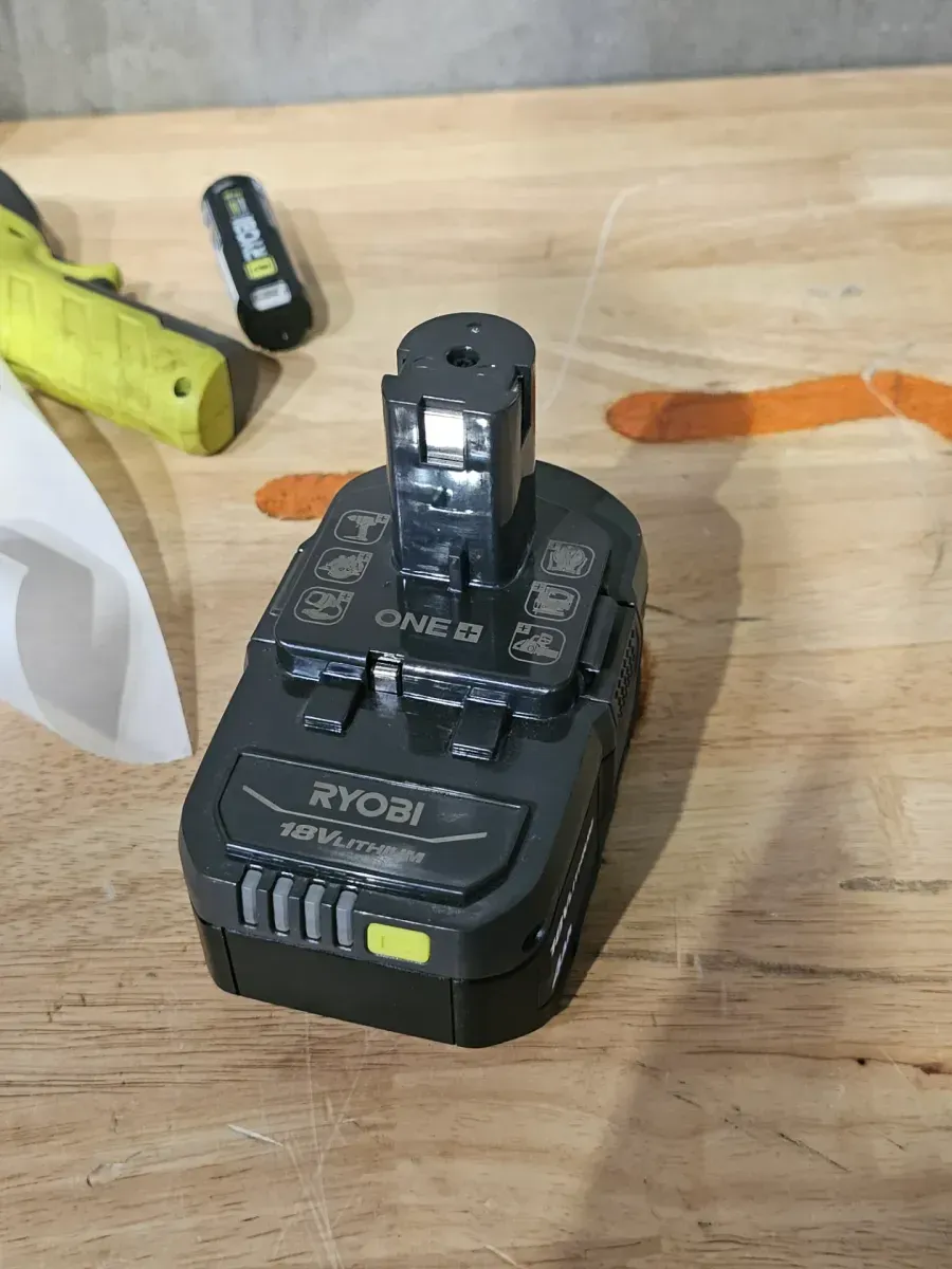 ONE+ 18V 4.0 Ah Lithium-Ion Battery - image 2