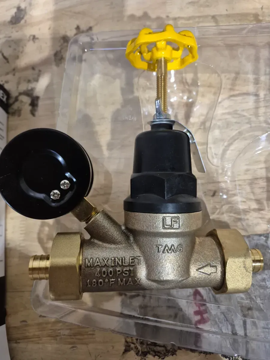 3/4 in. Bronze Double Union PEX-B Water Pressure Regulator with Gauge - image 4