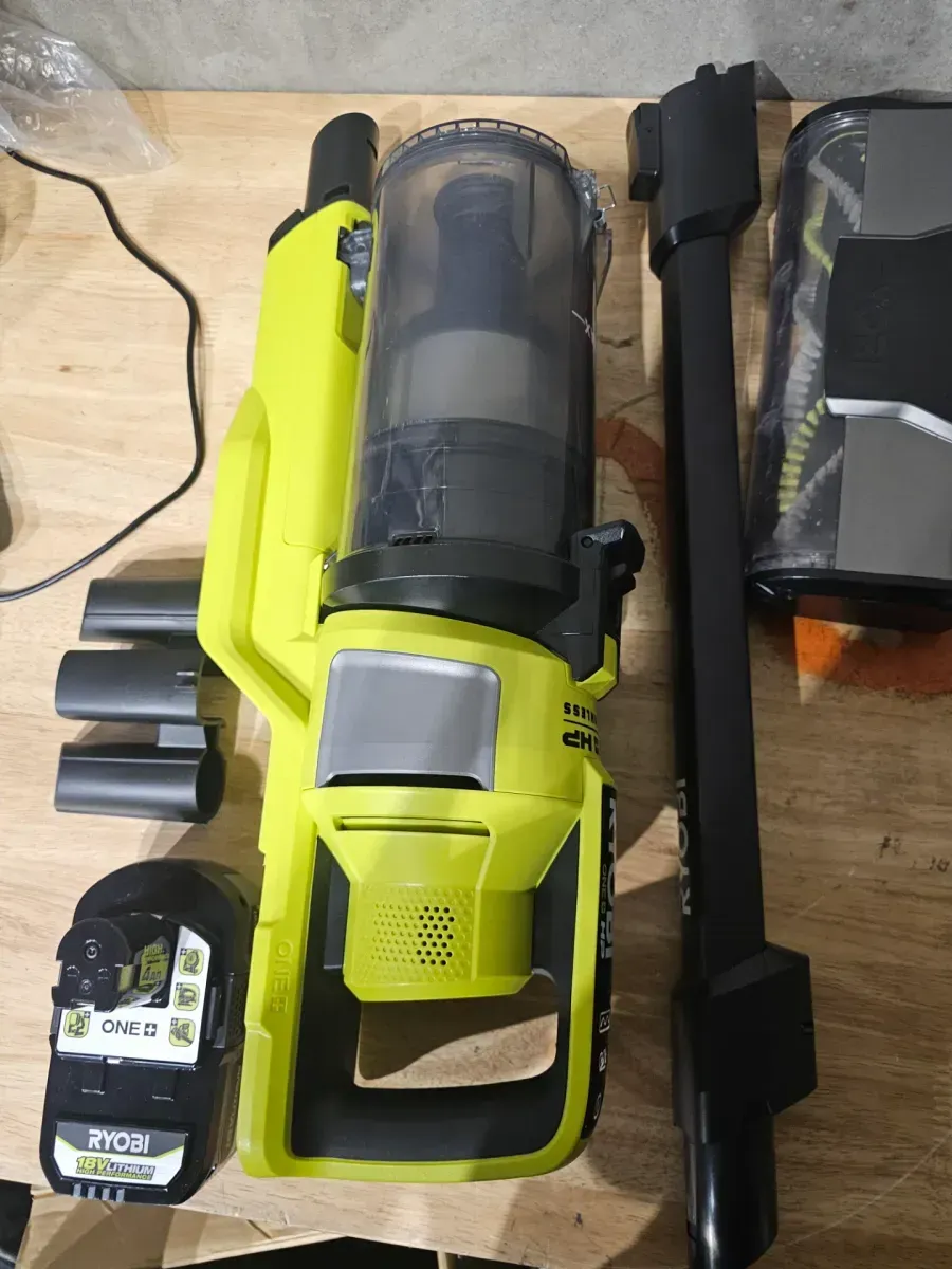 ONE+ HP 18V Cordless Pet Stick Vacuum Cleaner Kit with 4.0 Ah HIGH PERFORMANCE Battery and Charger - image 3