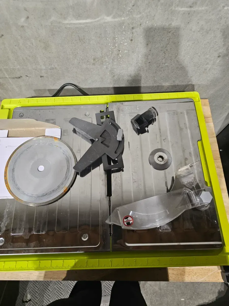 RYOBI 4.8 -Amps 7 in. Blade Corded Tabletop Wet Tile Saw - image 4