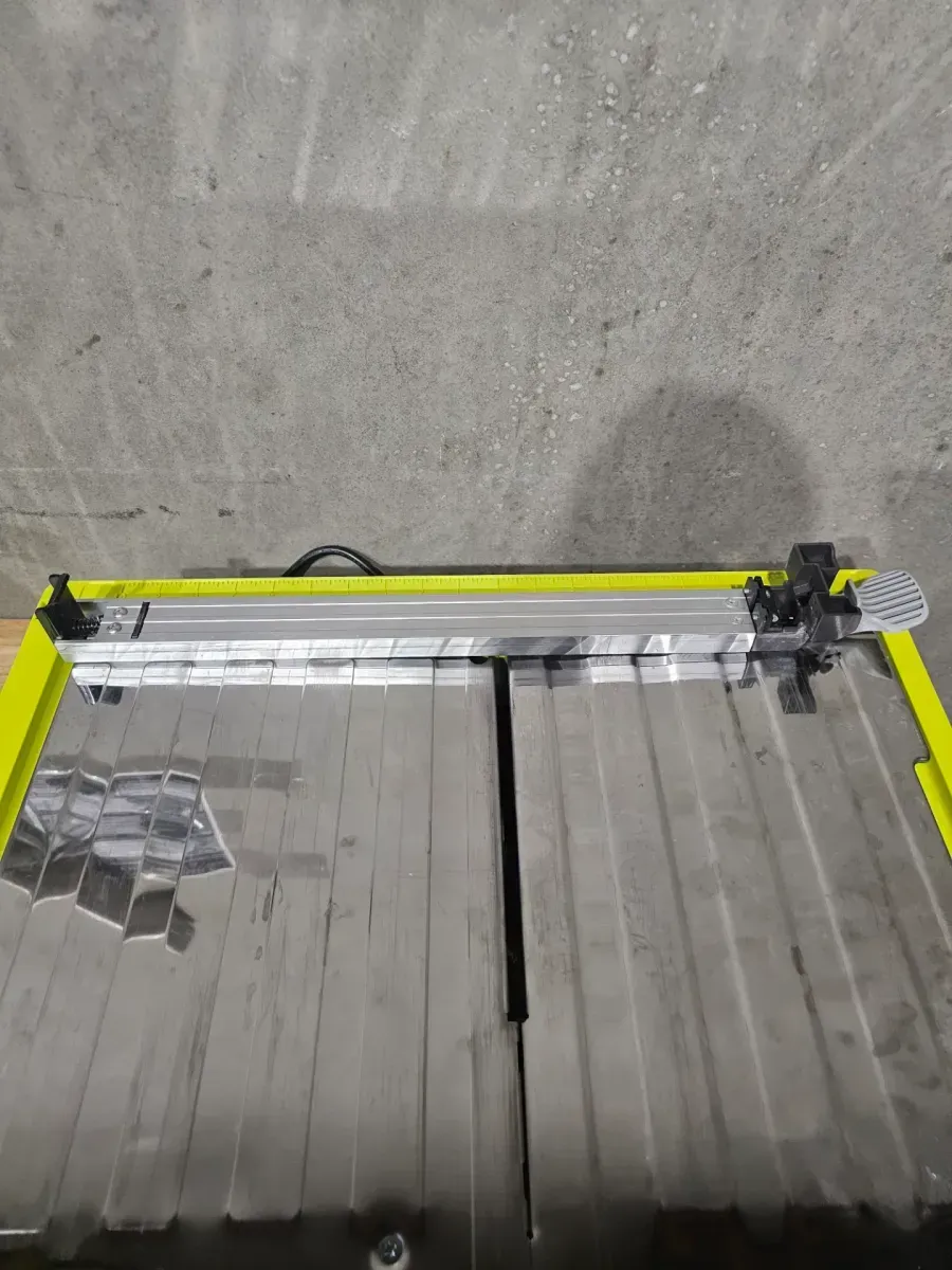 RYOBI 4.8 -Amps 7 in. Blade Corded Tabletop Wet Tile Saw - image 5
