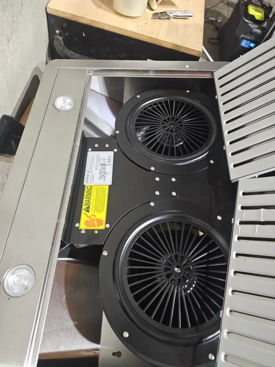 30 in. 900CFM Ducted Under Cabinet Range Hood in Stainless Steel with 3-Way Venting Removable LEDS and Gesture Control - image 2