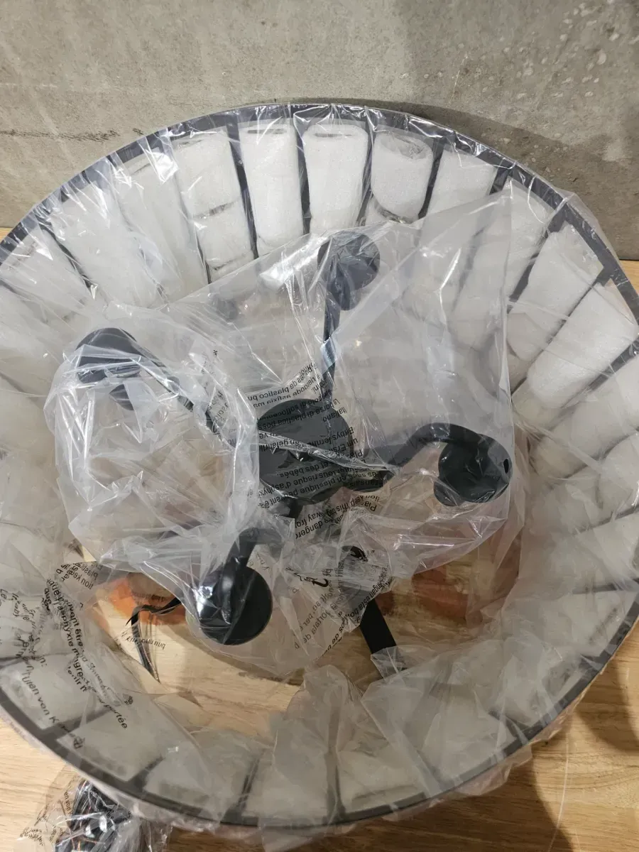 Kristella 4-Light Black Crystal Chandelier - image 4