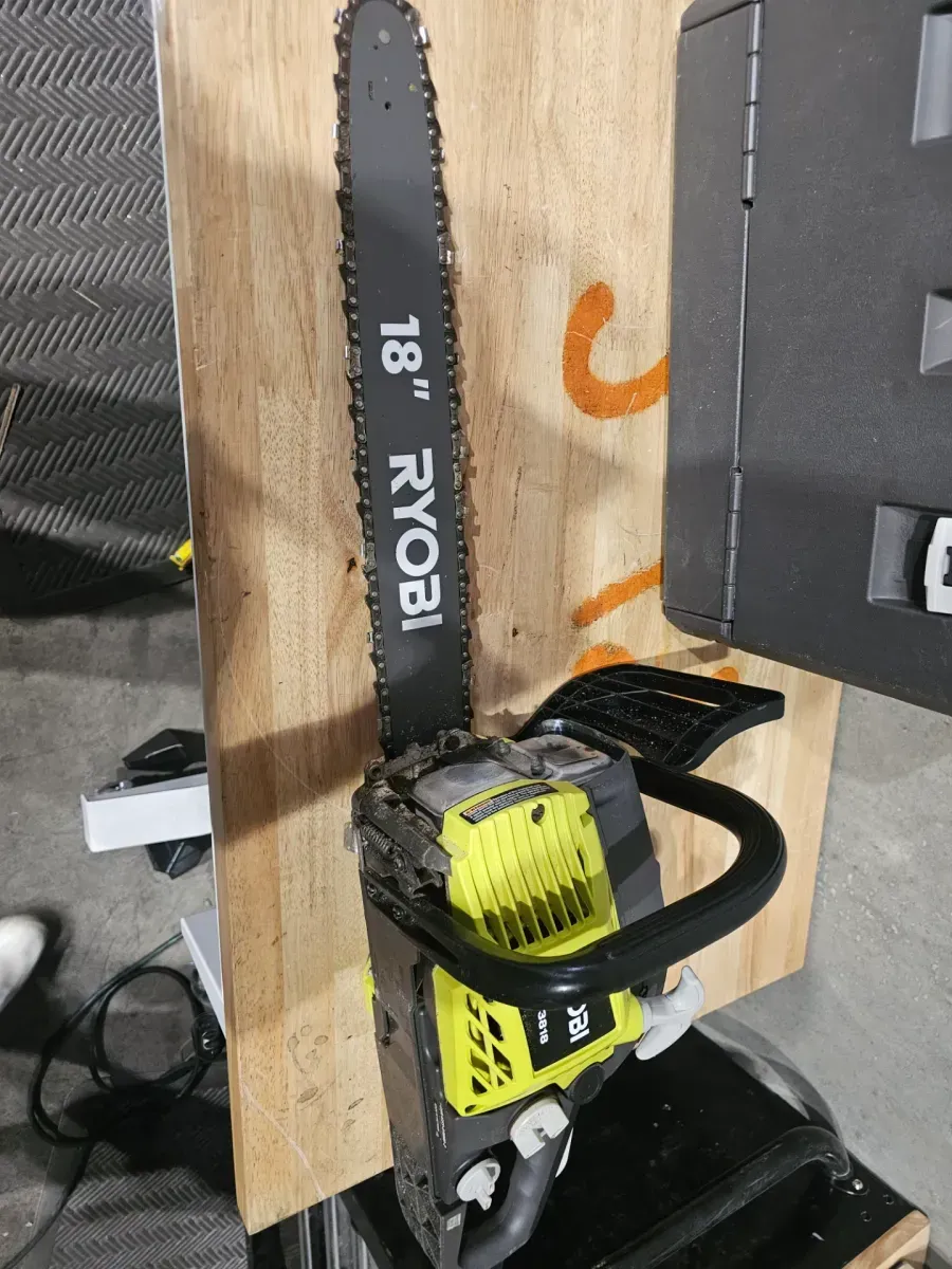 18 in. 38cc 2-Cycle Gas Chainsaw with Heavy-Duty Case - image 3