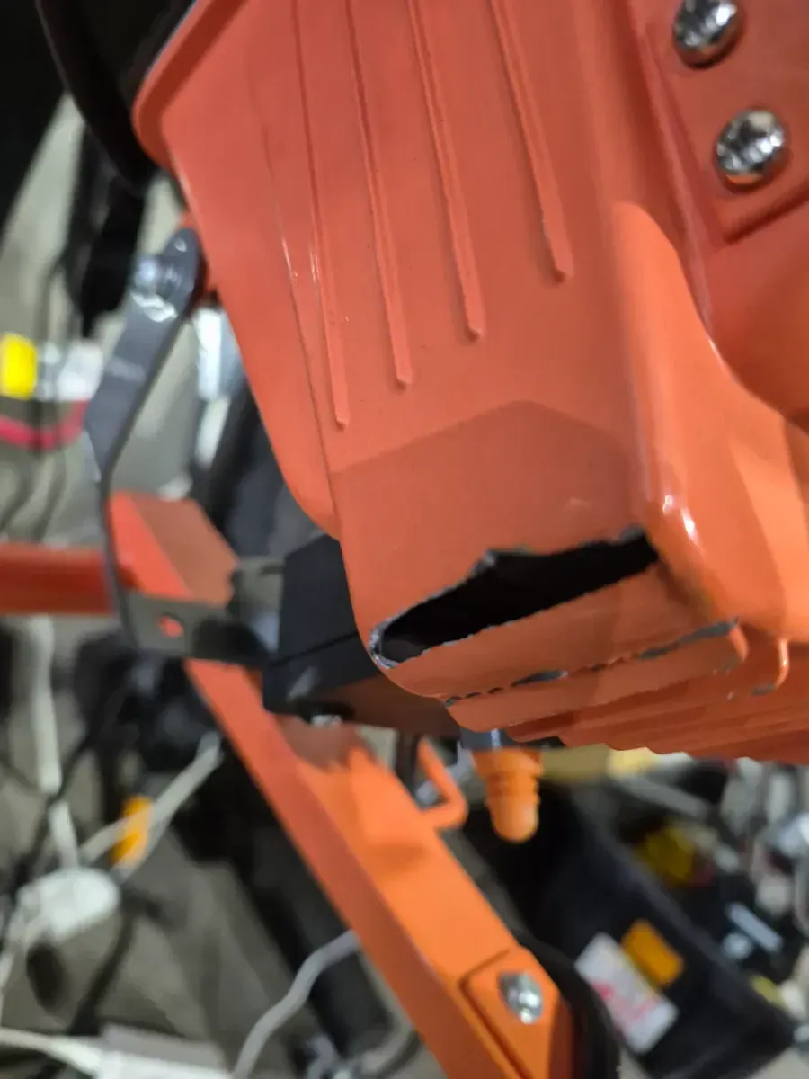 1000-Watt Halogen Twin-Head Tripod Work Light - image 3