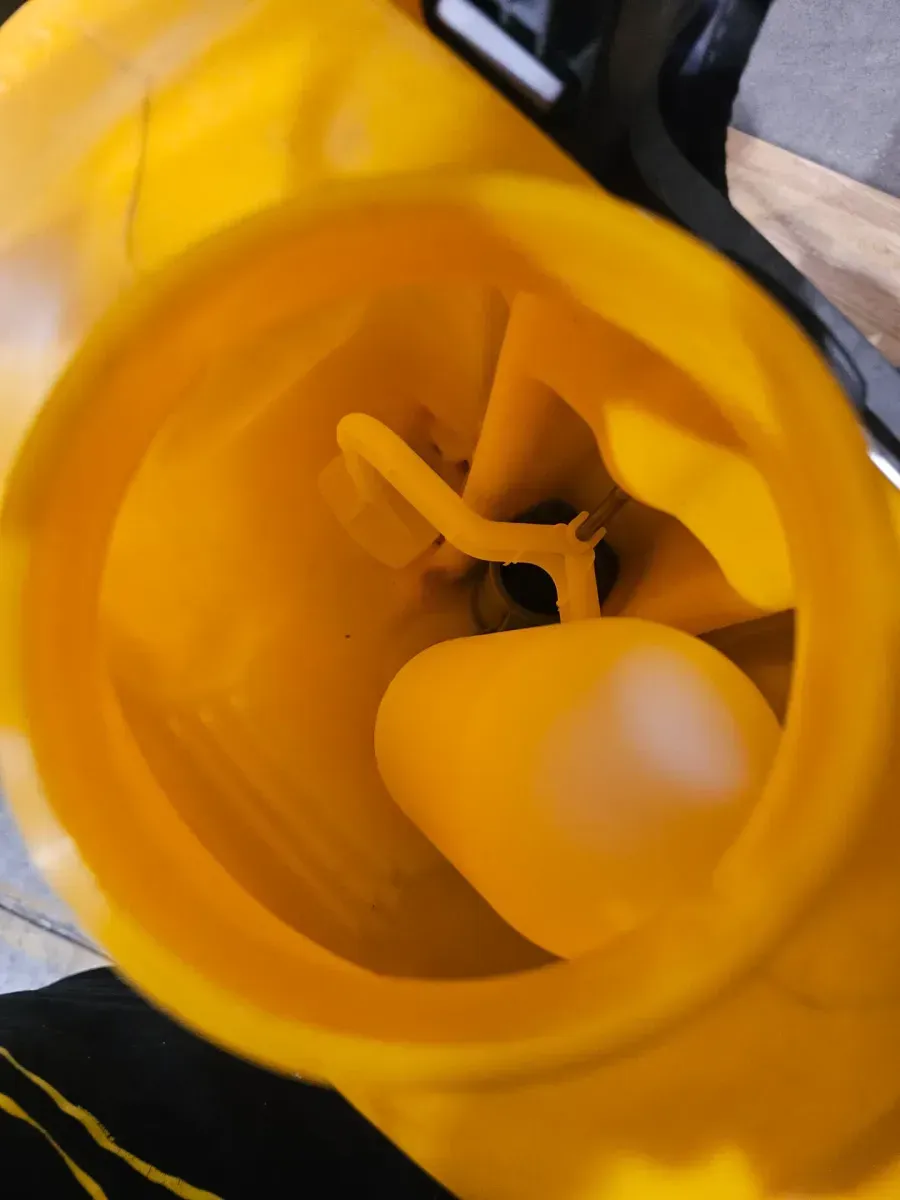 4 Gal. Backpack Sprayer - image 4