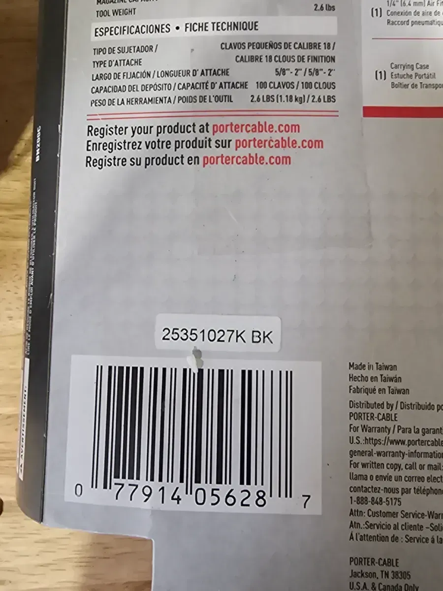 18-Gauge Pneumatic Brad Nailer Kit - image 5