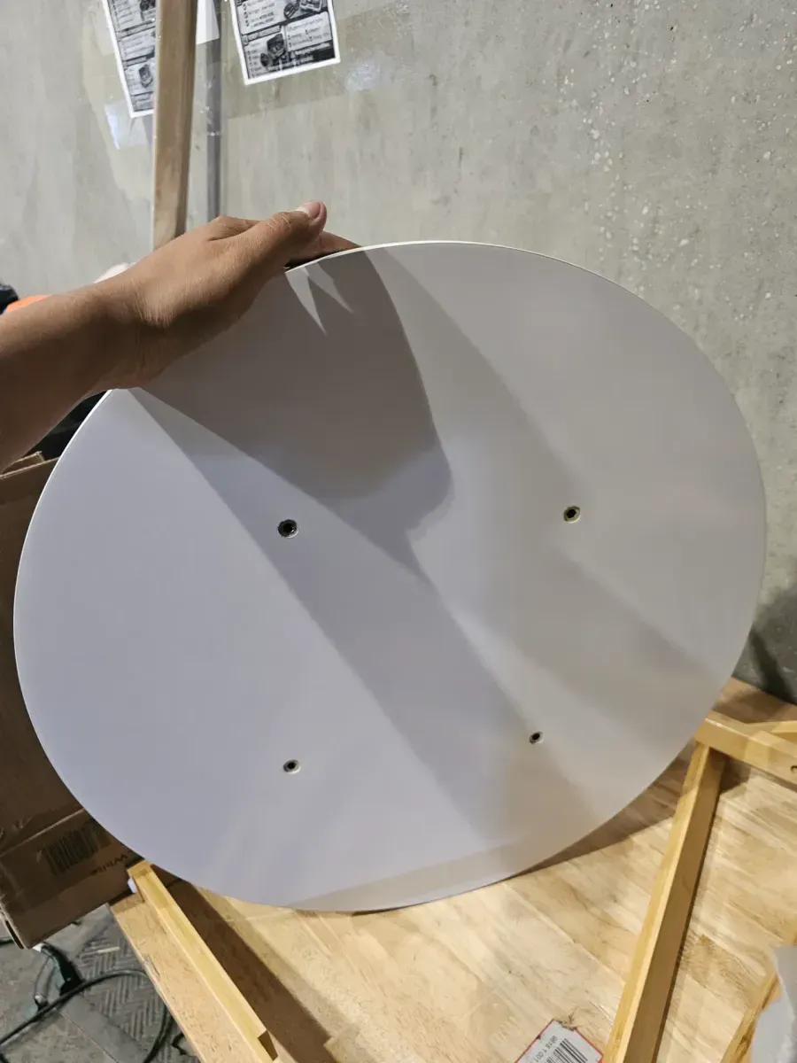 White Short Display Table - image 3