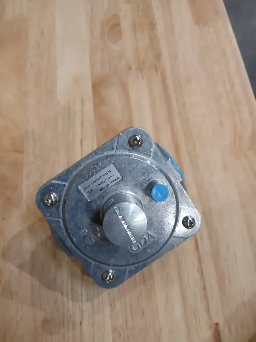 Natural Gas Adjustable Regulator for Gas Fire Pits, Fireplaces Grills. 3 in. WC to 6 in. WC Output, 1/2 in. NPT Fittings - image 2