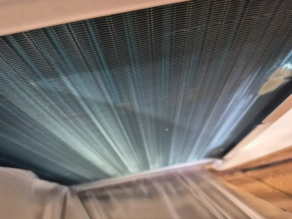 12,000 BTU (8,100 BTU DOE) 120-Volt Window Air Conditioner up to 550 sq. ft. Through the Wall AC w/Dehumidifier White - image 3