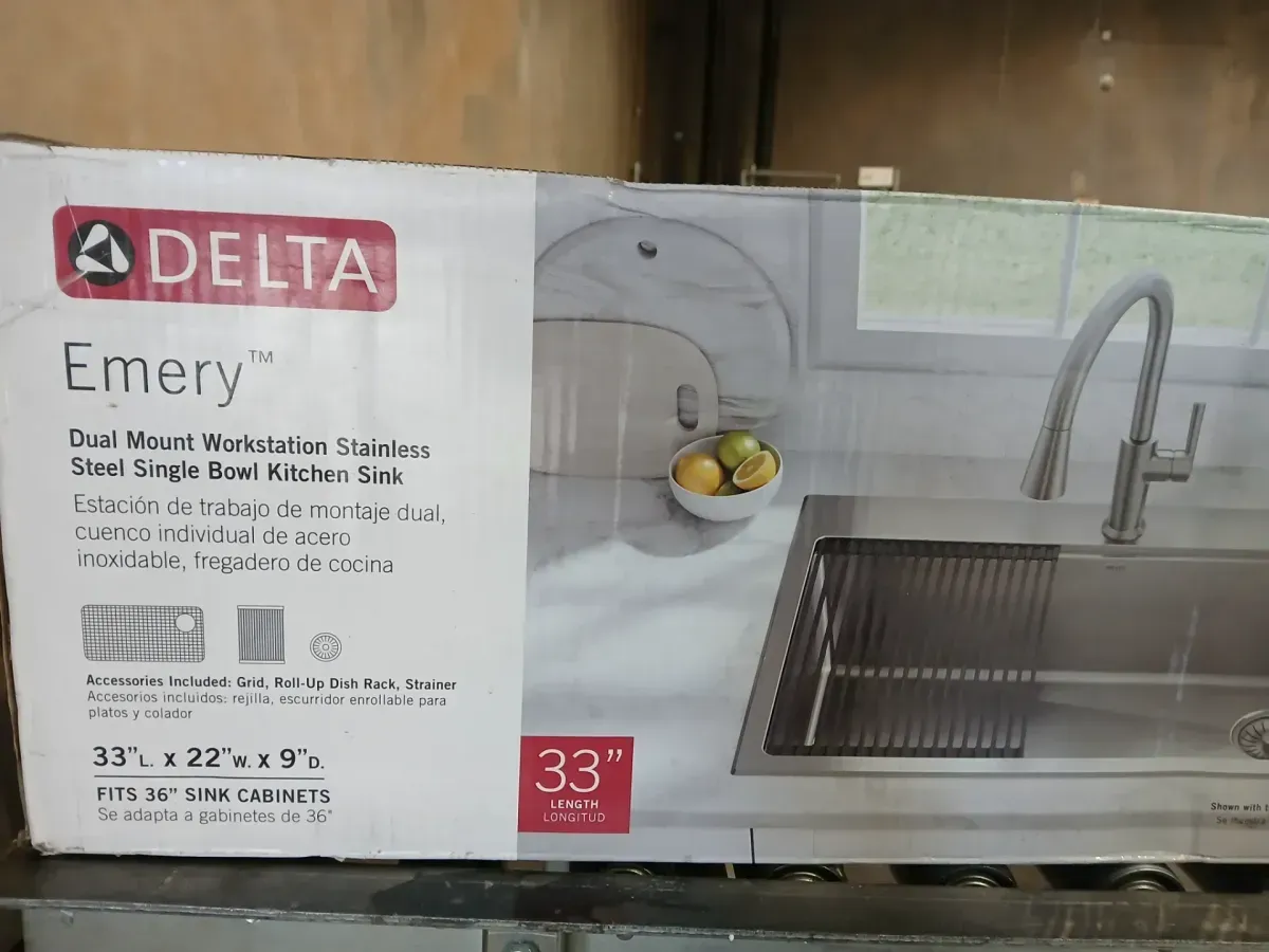 Emery 33 in. Drop-In/Undermount Single Bowl 18 Gauge Stainless Steel Kitchen Workstation Sink with Accessories - image 4