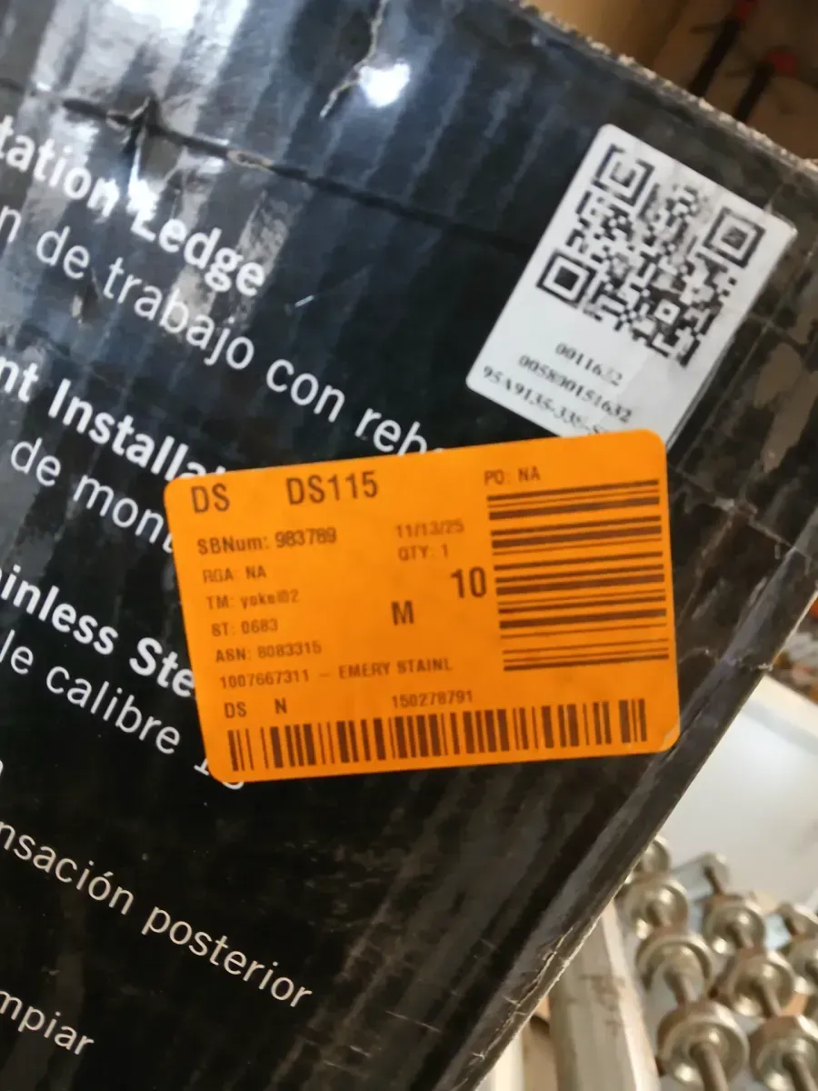 Emery 33 in. Drop-In/Undermount Single Bowl 18 Gauge Stainless Steel Kitchen Workstation Sink with Accessories - image 5