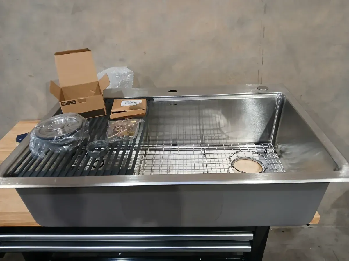 Emery 33 in. Drop-In/Undermount Single Bowl 18 Gauge Stainless Steel Kitchen Workstation Sink with Accessories - image 6