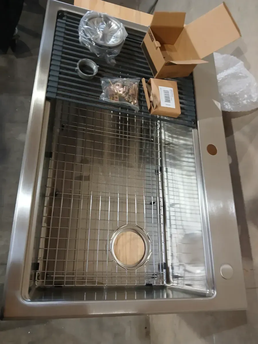 Emery 33 in. Drop-In/Undermount Single Bowl 18 Gauge Stainless Steel Kitchen Workstation Sink with Accessories - image 7