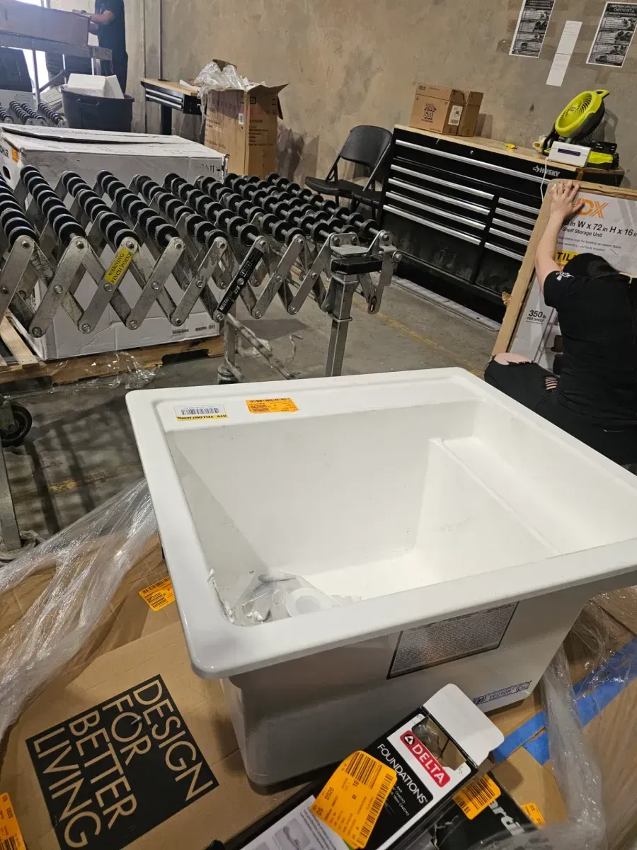 Pet Spa II 21 in. x 11.25 in. x 14 in. Acrylic Square Drop-in Laundry Tub in White - image 3