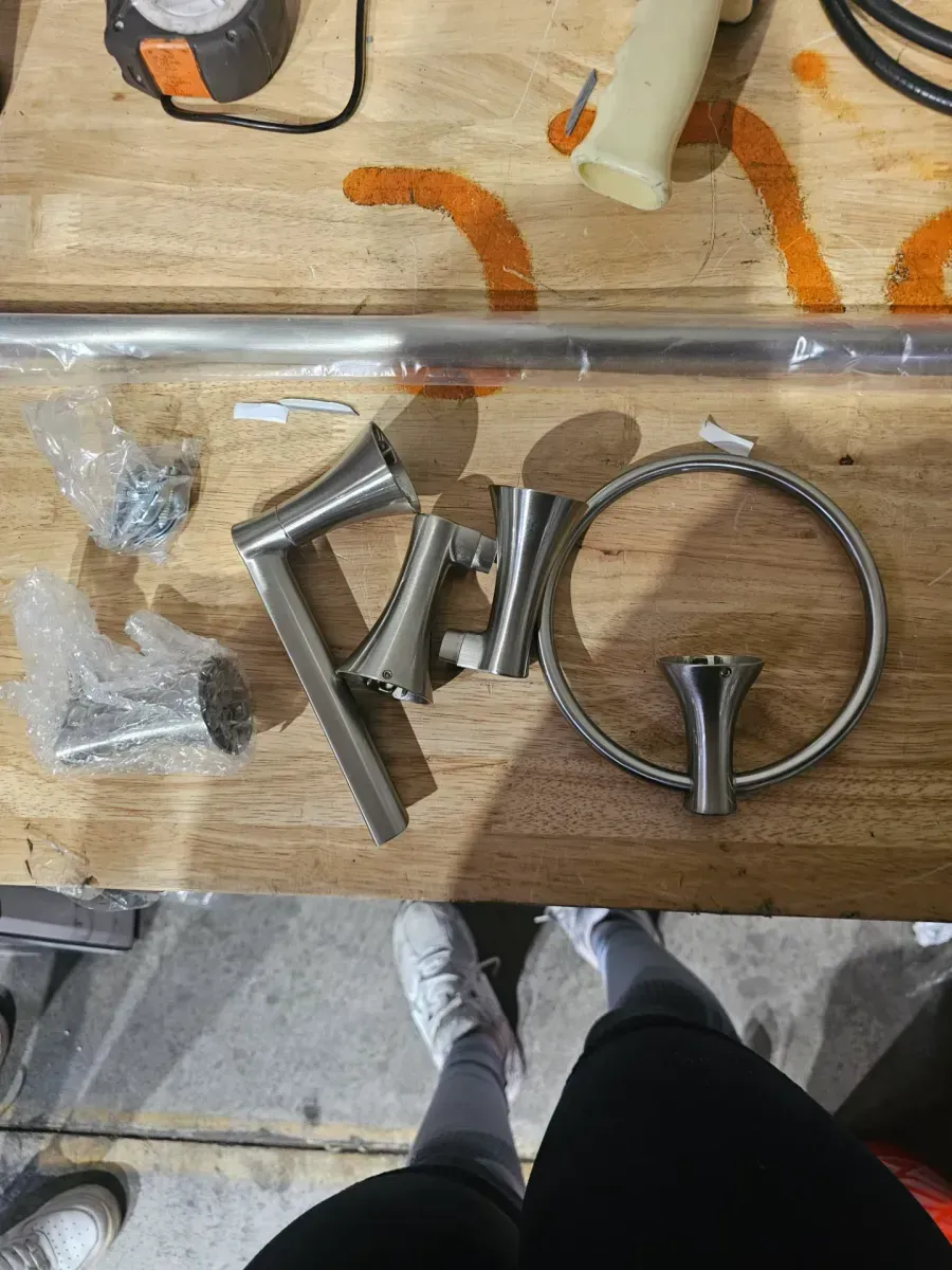 Greydon 3-Piece Bath Hardware Set w/18 in . Towel Bar w/6 in. extender, Toilet Paper Holder, Towel Ring, Brushed Nickel - image 2